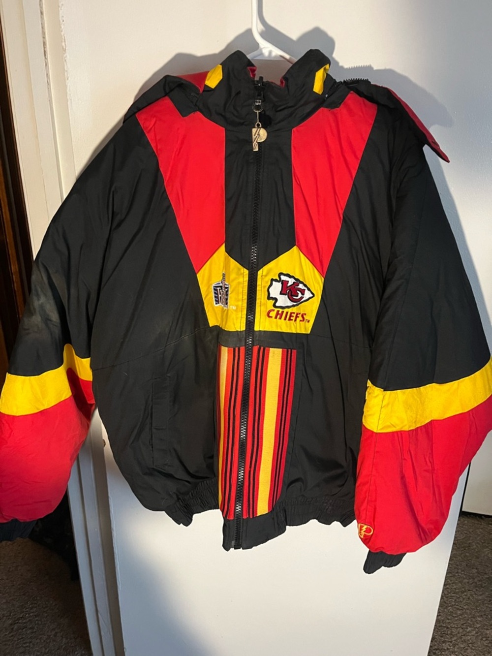 Vintage 90’s Pro Player chiefs NFL Experience Puffer Jacket